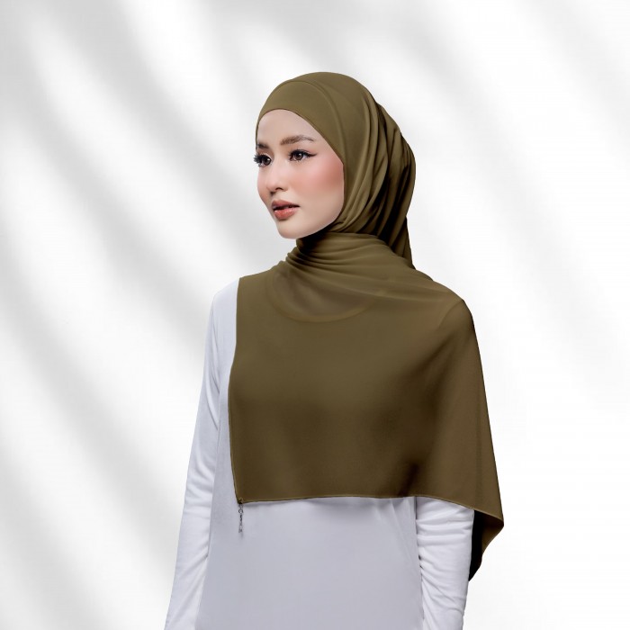 Heera in code Hojicha