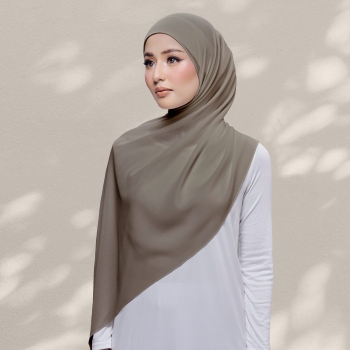 Clara code Taupe Brown