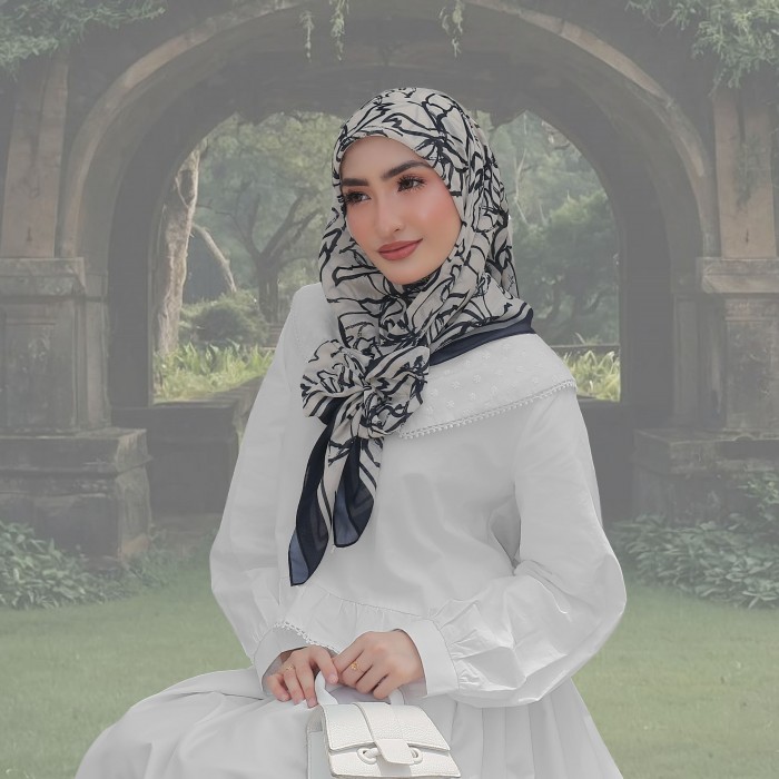 Amoura Fluer code Moonlace