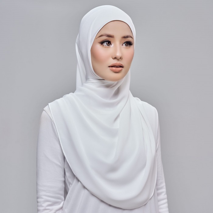 Anya Off White